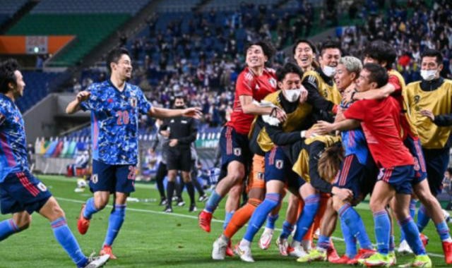 扑克比赛-【12强赛】浅野拓磨造绝杀乌龙 日本2比1澳大利亚